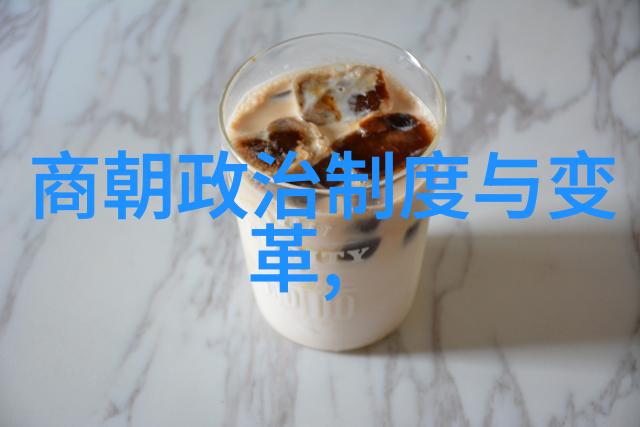 京剧史论研究者杨沔仿佛是京剧十大名段的人物舞台上的他以深厚的文化底蕴和对艺术的热爱讲述着一场场动人心