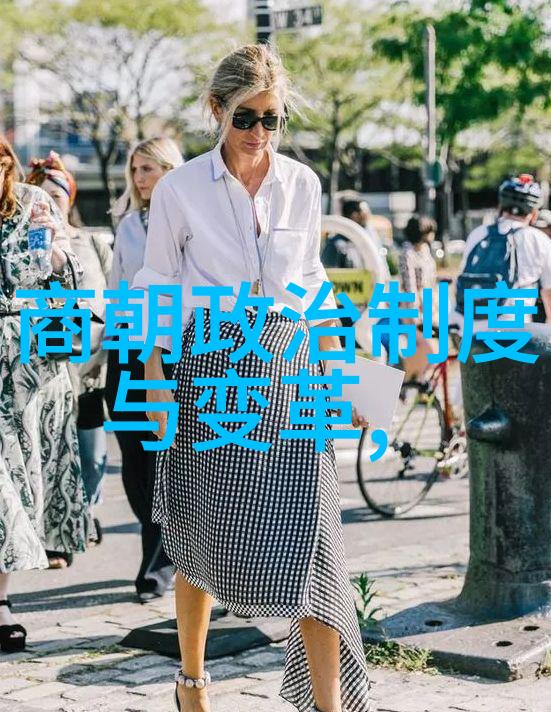 博果尔之母孝庄的尊贵对比
