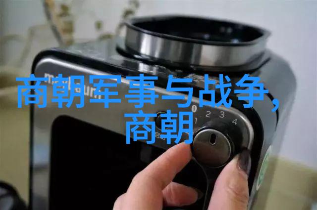 慕容晓晓如黄梅戏中的花蔡郎哥哥要离去似行走在无尽的江湖之中