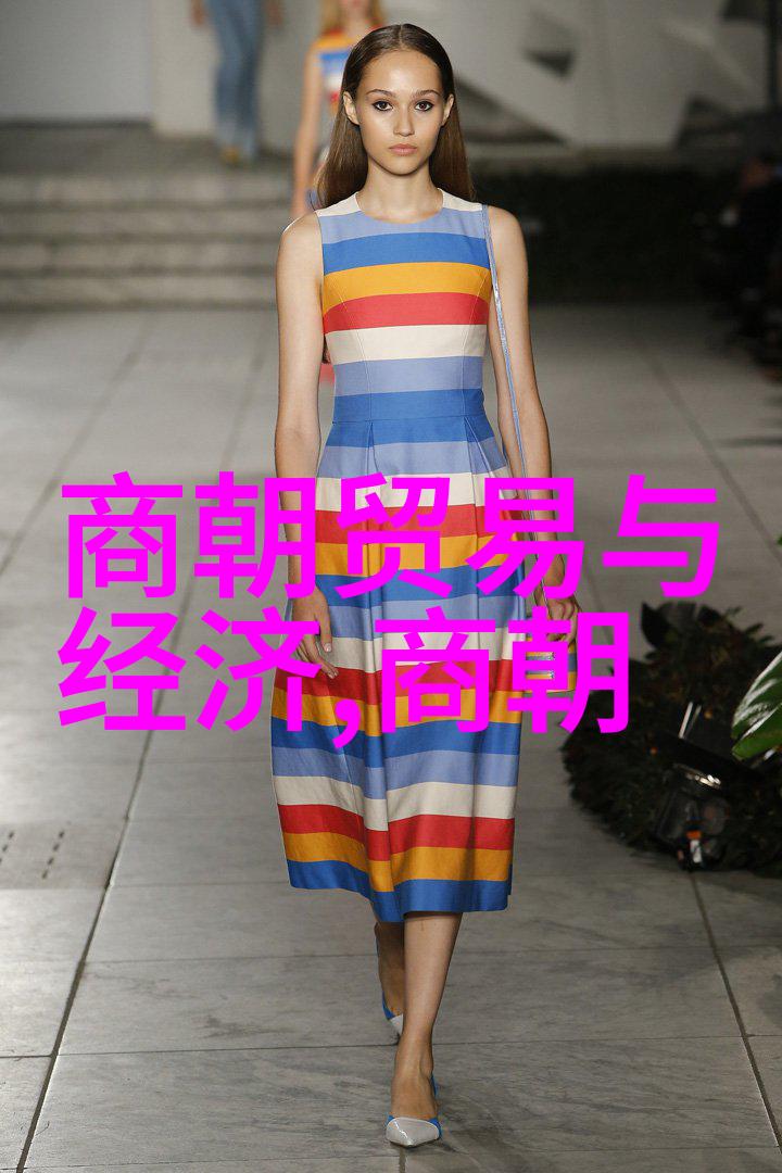 李尤婉云京剧票友探讨四大代表人物在社会中的影响力