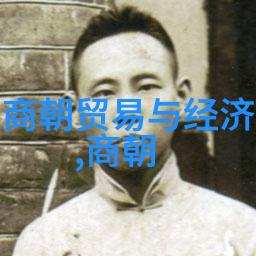 李白杜甫时代是唐诗歌艺术的鼎盛时期但他们各自作品中的社会批评又体现了怎样的文化背景