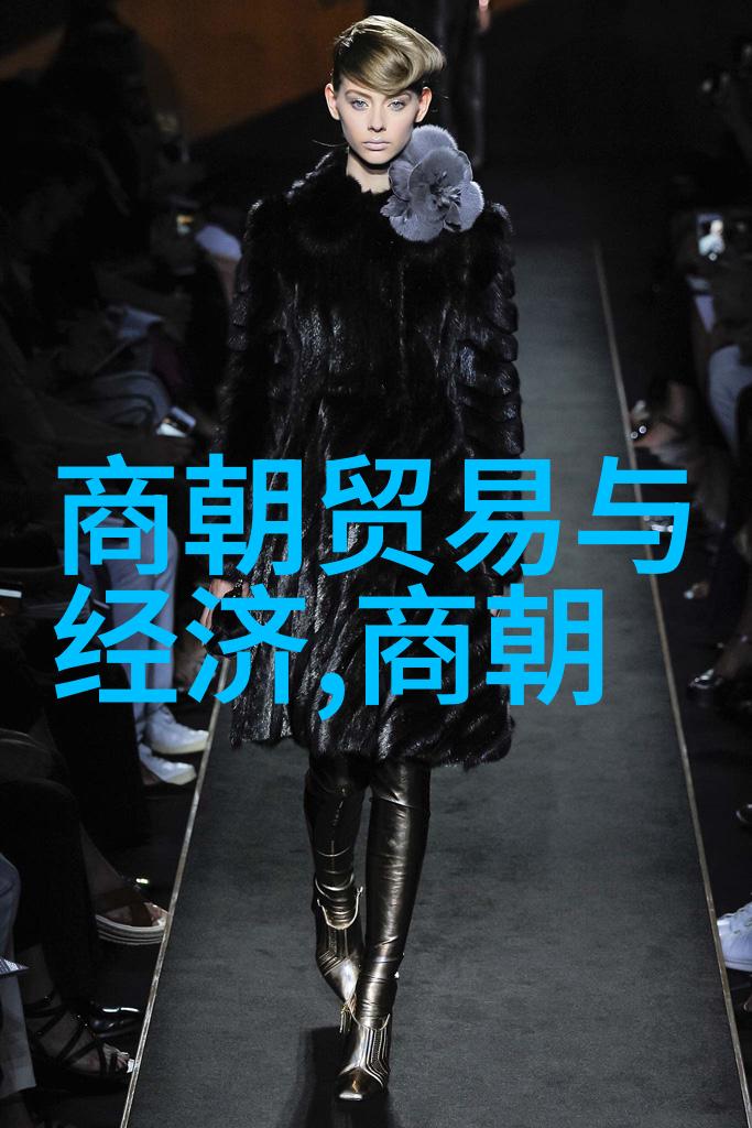 金风送墨香文化名人网与临沂市工商联文化产业商会书画家一行走进中国历史文化名人排名展览场景